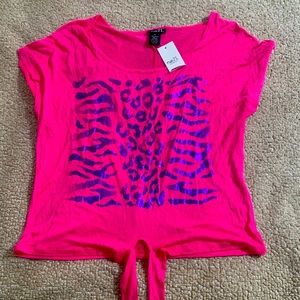 Cute Rue 21 pink and purple tie front Animal print shirt